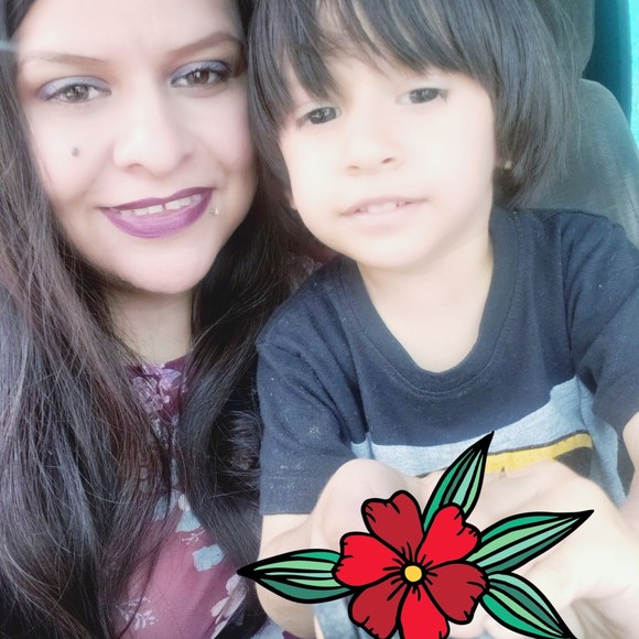 Meet your Posher, Evelia - Picture 1 of 1